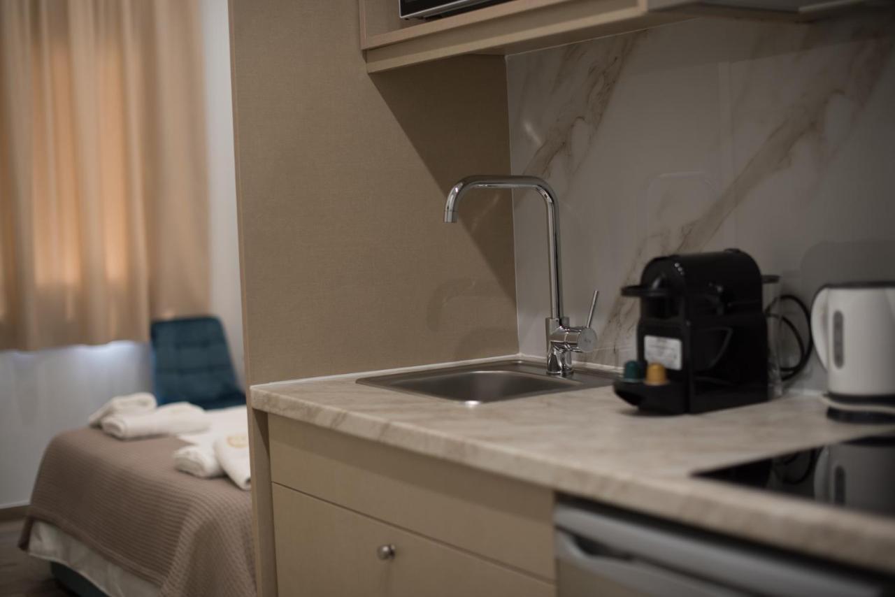 Rob Venture Suites At The Central Of Athens City Exteriör bild